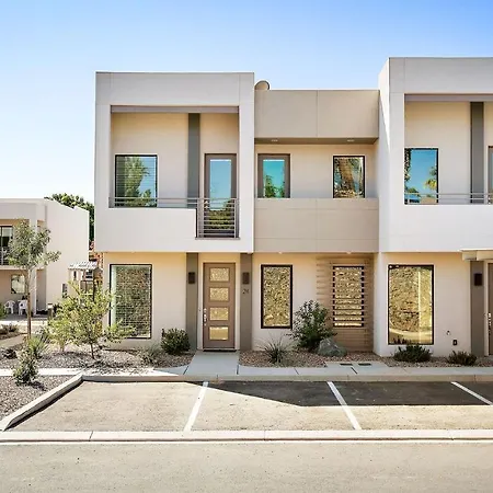 Villa Get Away At The Lofts #24 Townhouse